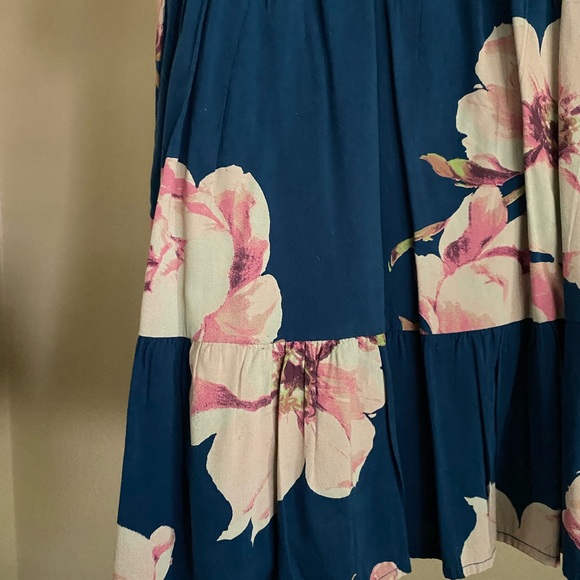 Girls Floral Blue Dress with Pink Flowers - Size L - Picture 4 of 7